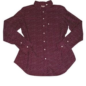 Levi’s tailored fit Women’s maroon Button Up Women's Shirt Size M Heart Print